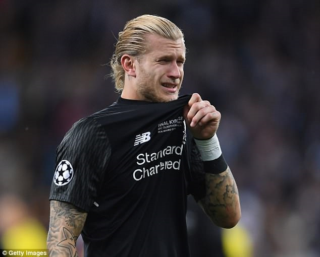 Thủ môn Liverpool đi du lịch sau trận đấu thảm họa ở Champions League